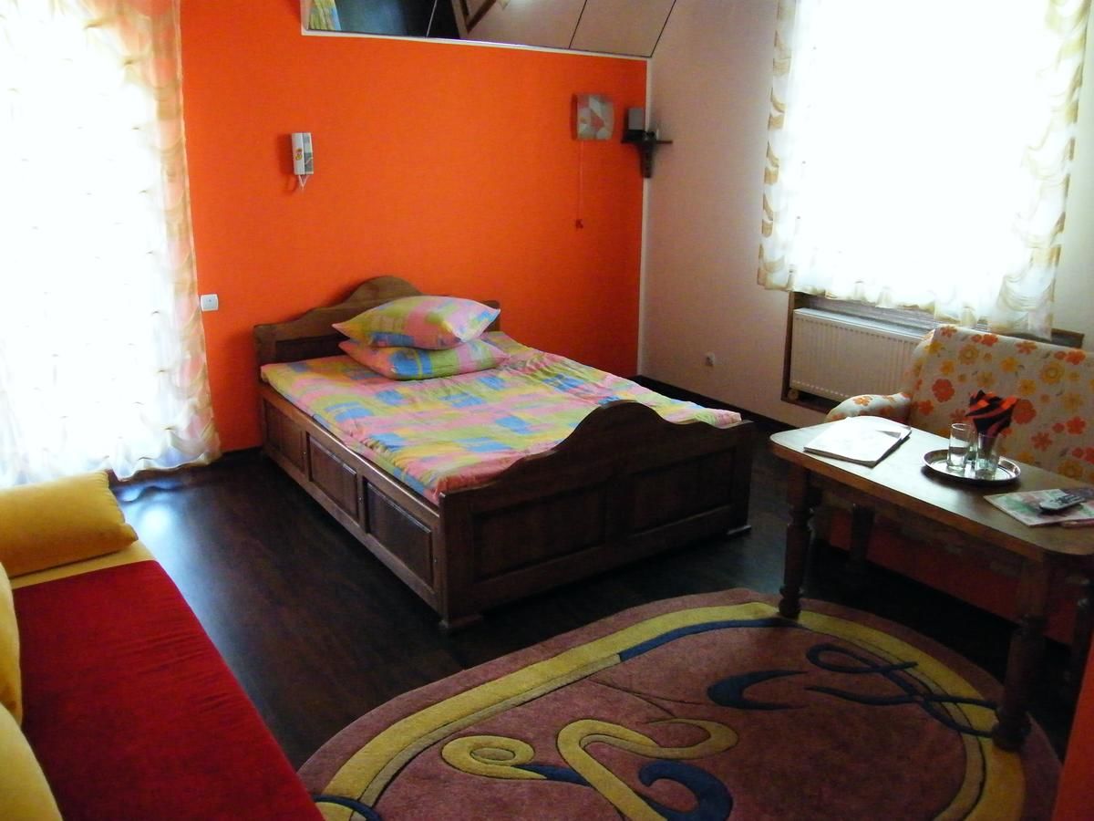 Отель Kolyba Opryshkiv Nizhneye Selishche
