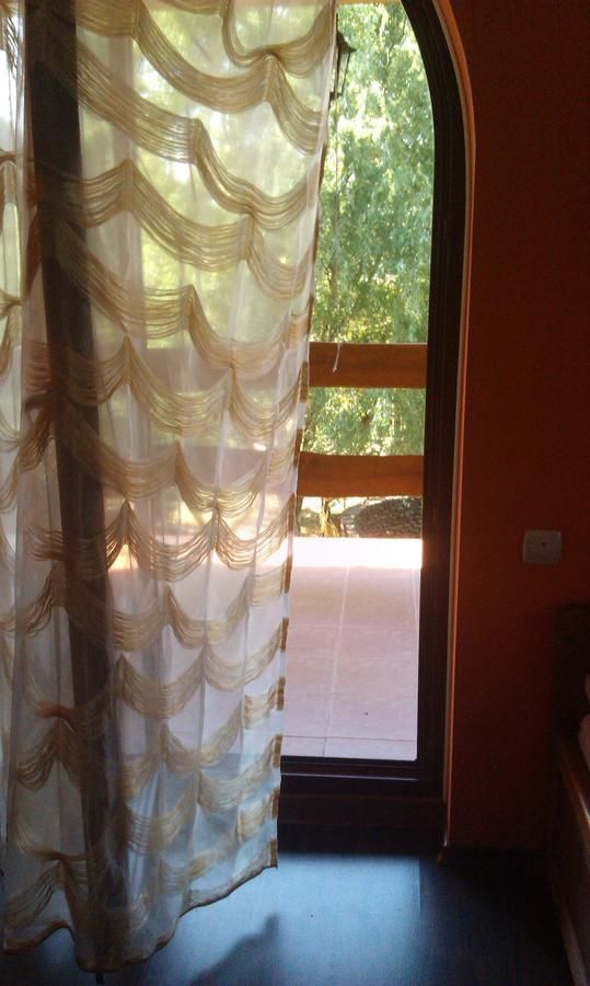 Отель Kolyba Opryshkiv Nizhneye Selishche